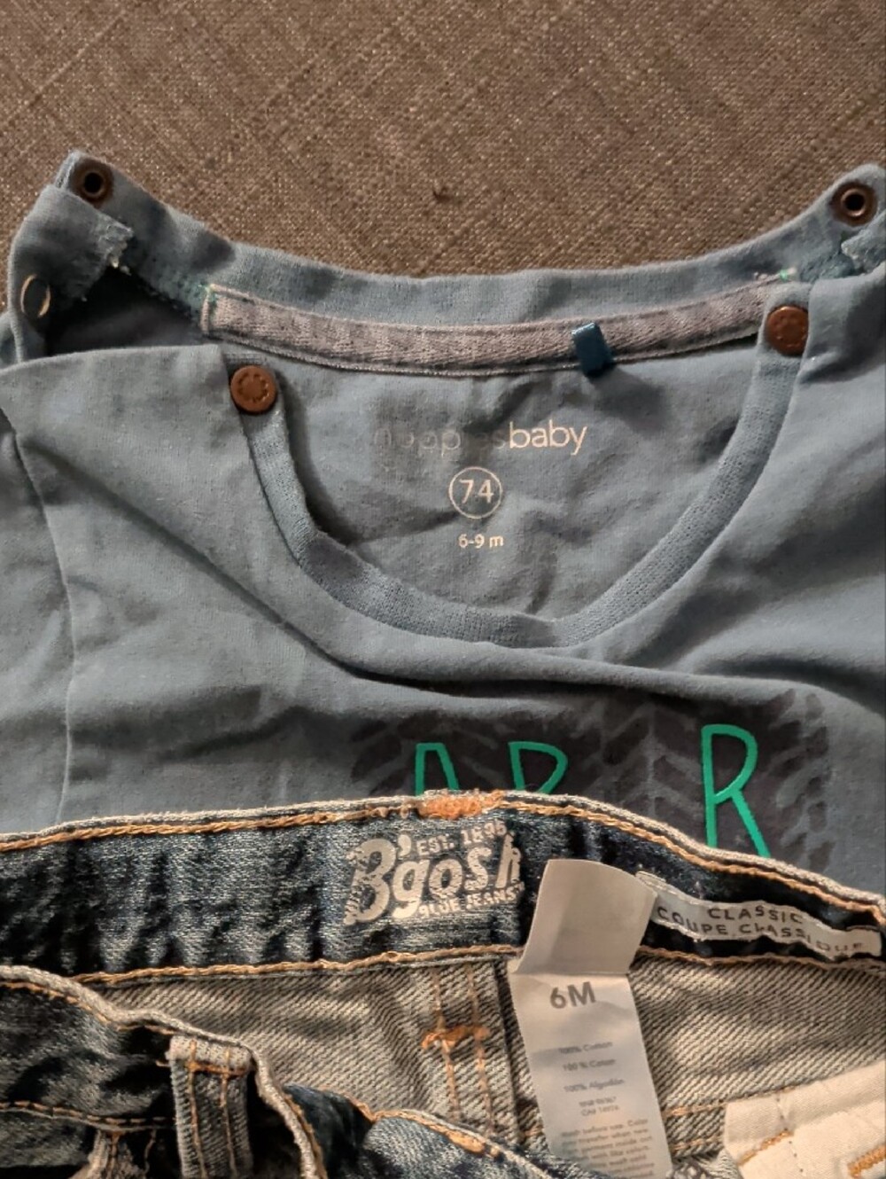 Blue Graphic Long-Sleeve Tee & Denim Jeans Set - Picture 2 of 3